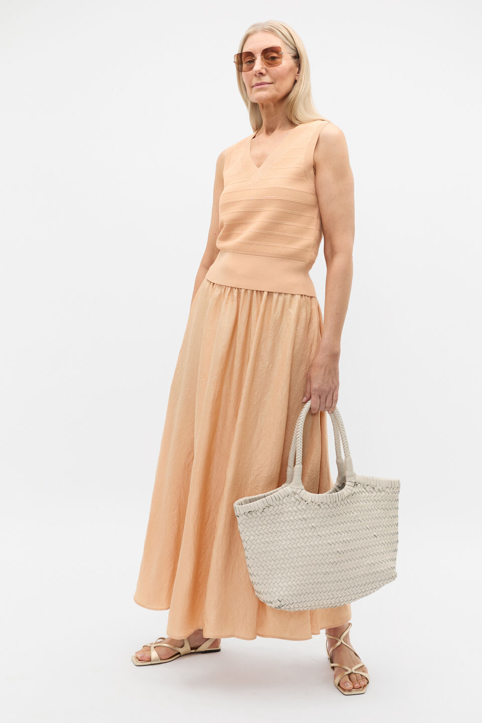 Textured Knit Vest  Apricot