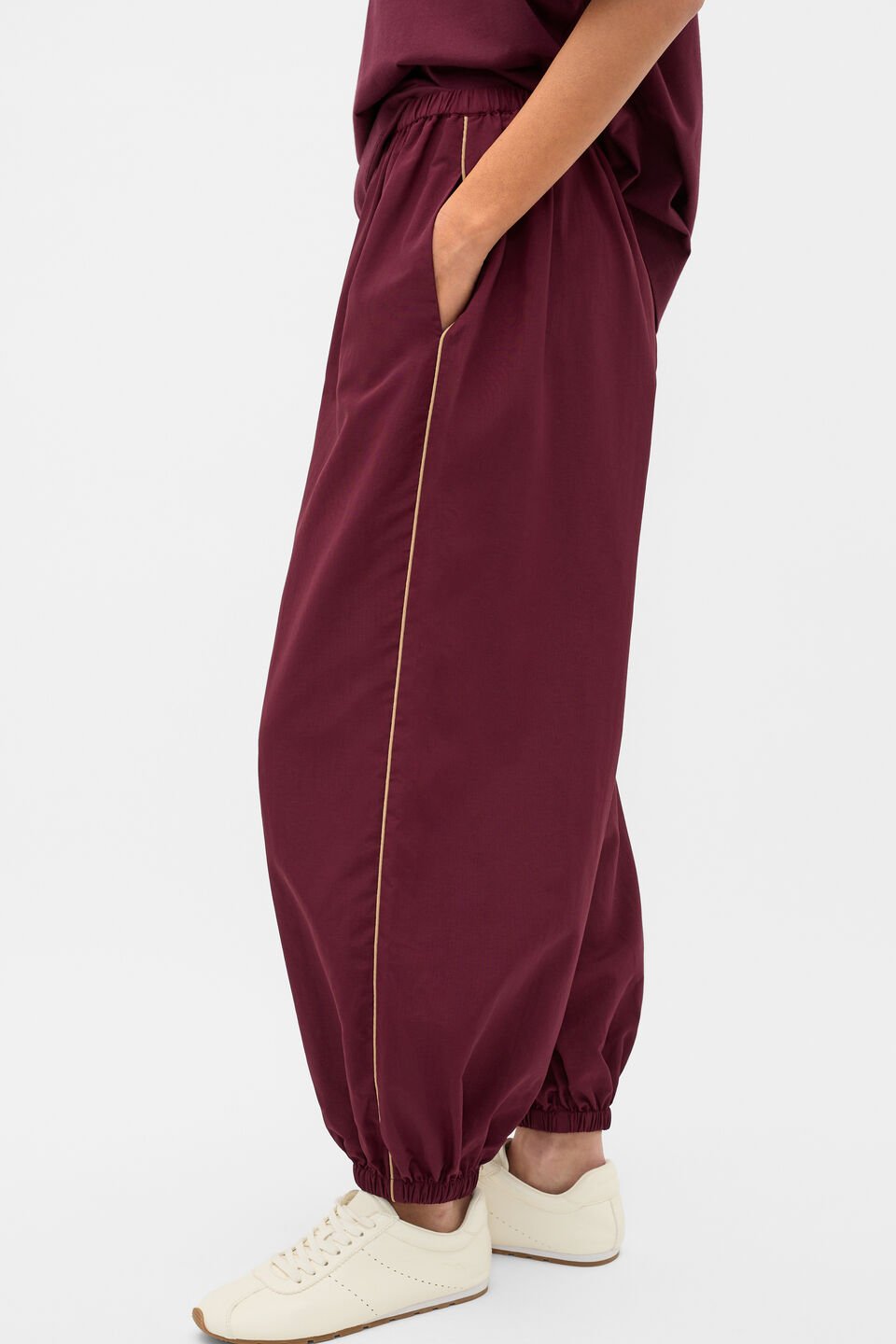 MD Parachute Barrel Pant  Plum Red