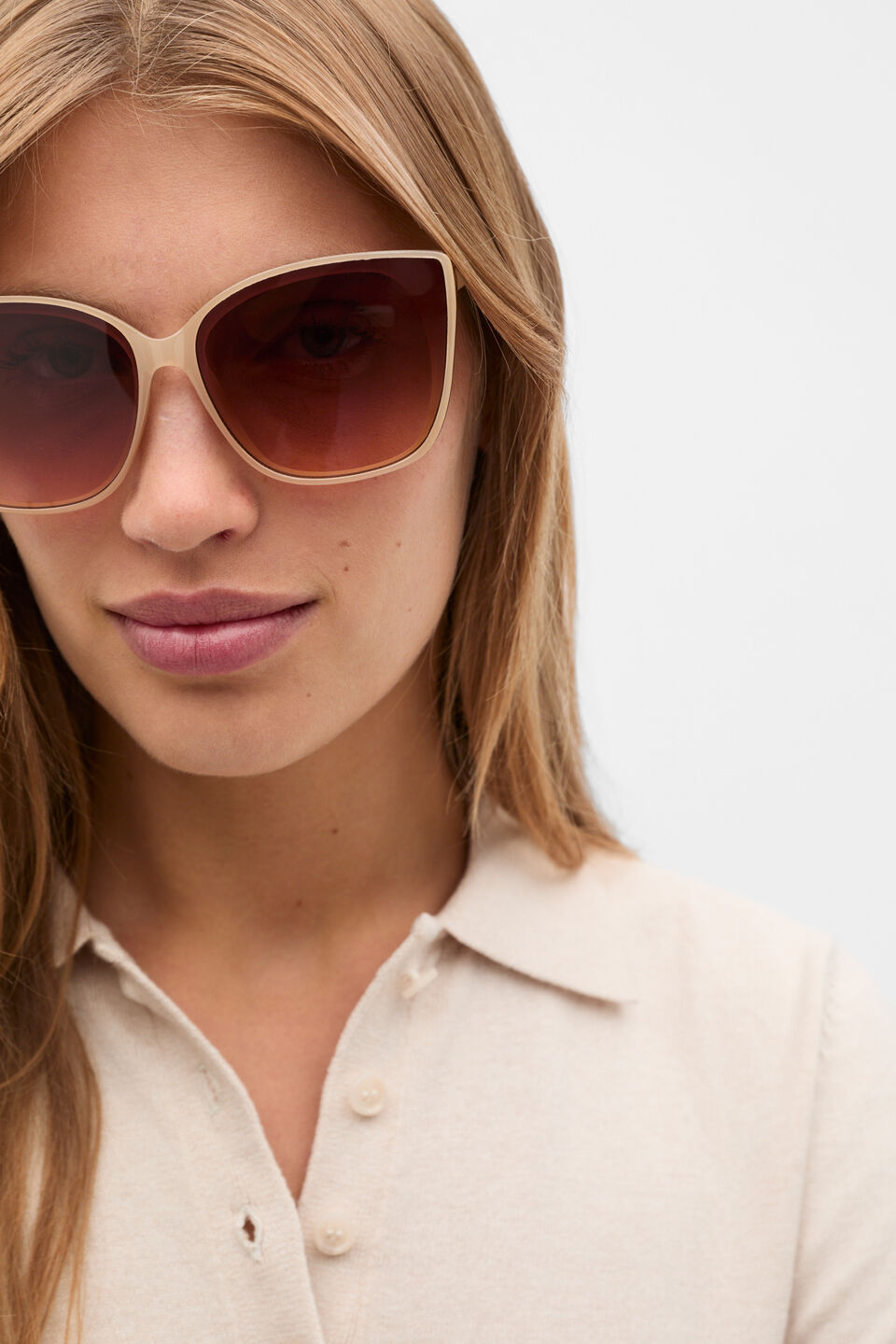 Hannah D Frame Sunglasses  Cool Sand