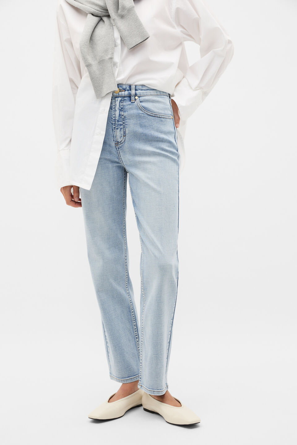 Core Straight Leg Stretch Jean  Mid Blue Wash