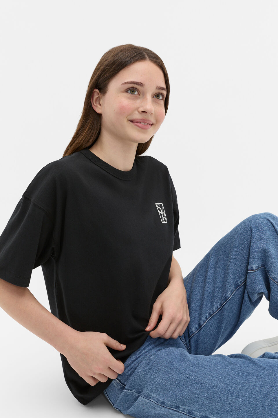 Oversized Logo Tee  Black