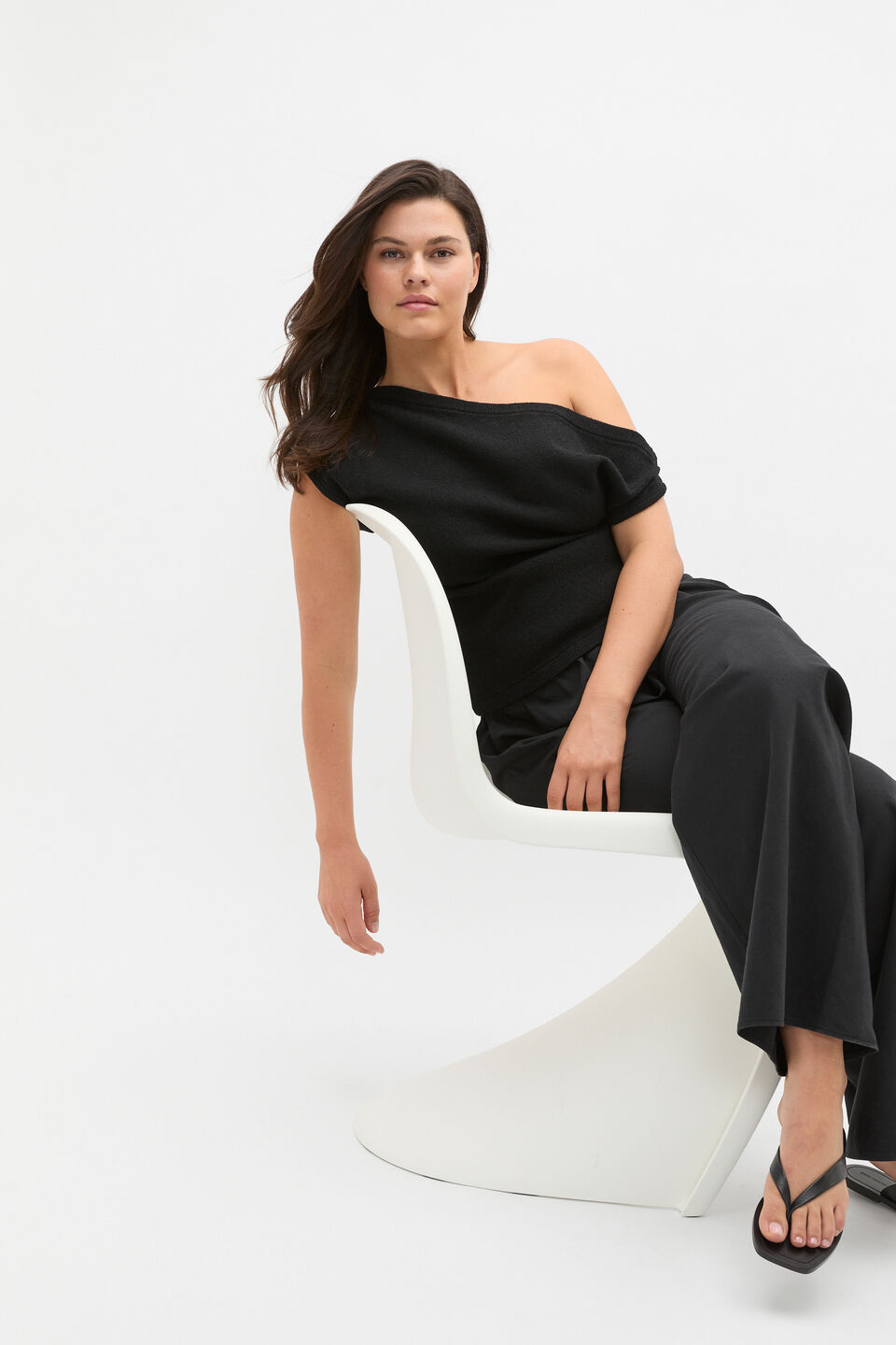 Drape Shoulder Knit  Black
