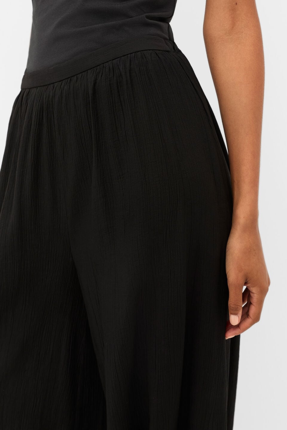 Plisse Gathered Pant  Black