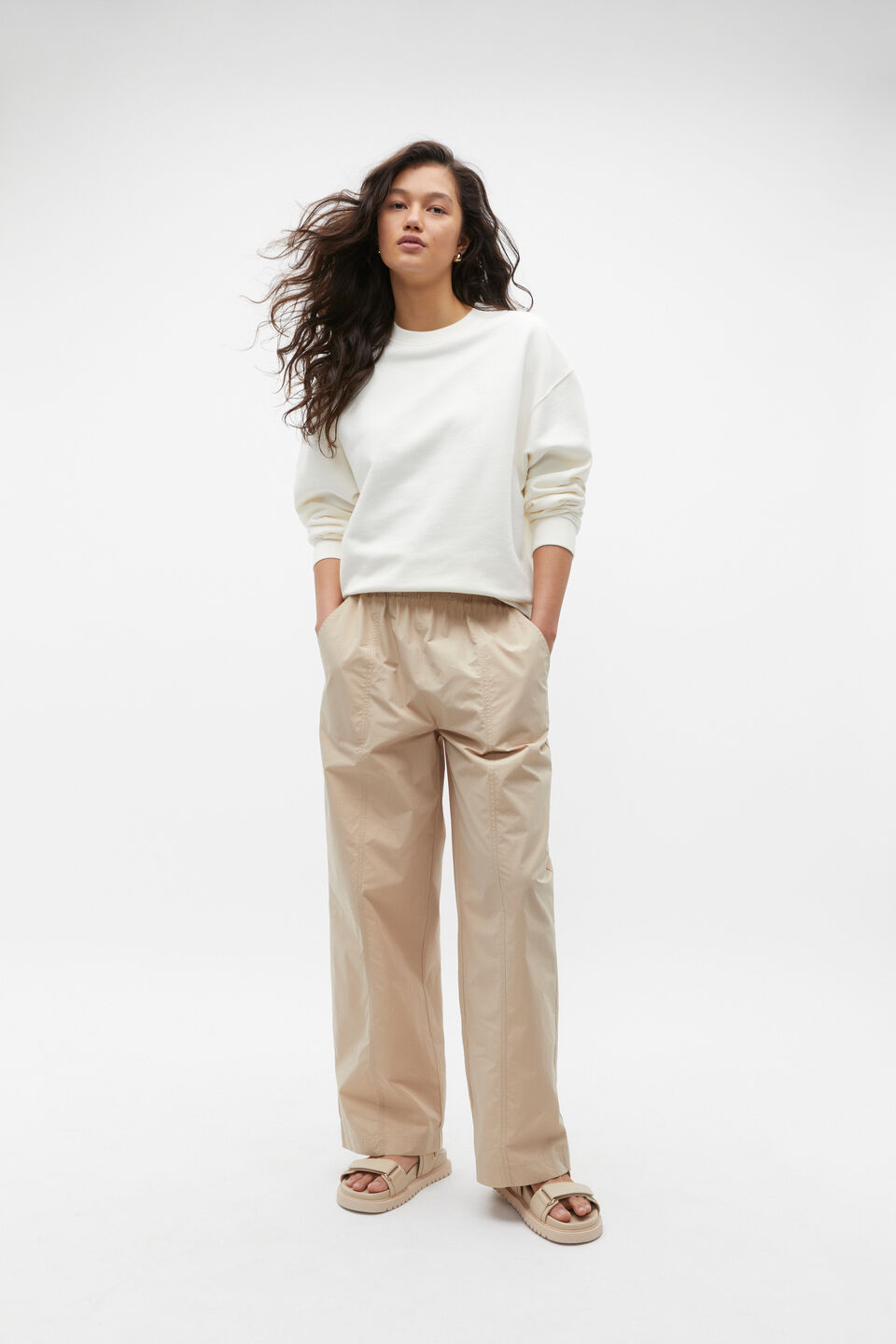 Stacked Logo Sweat  Cloud Cream