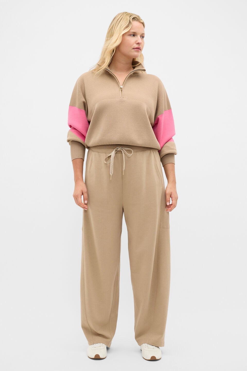 MD Contrast Zip Through Knit  Sandstone