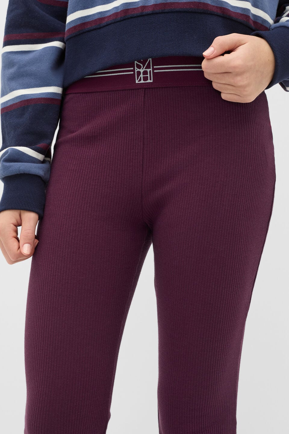Logo Kick Flare  Mulberry