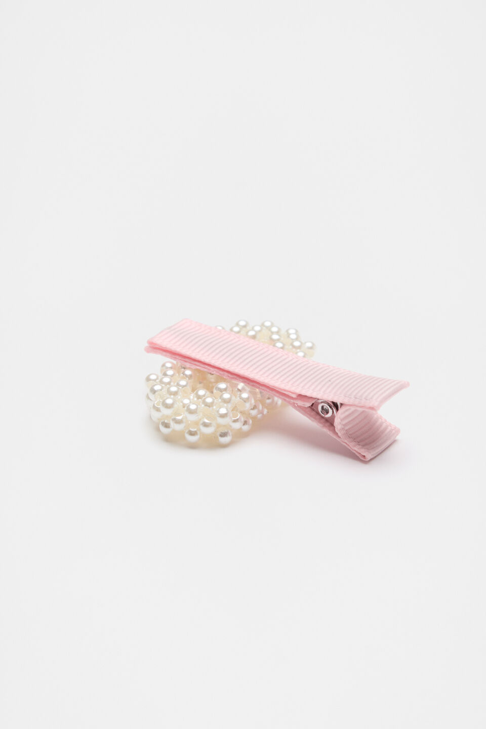 Initial Pearl Duck Clip  G