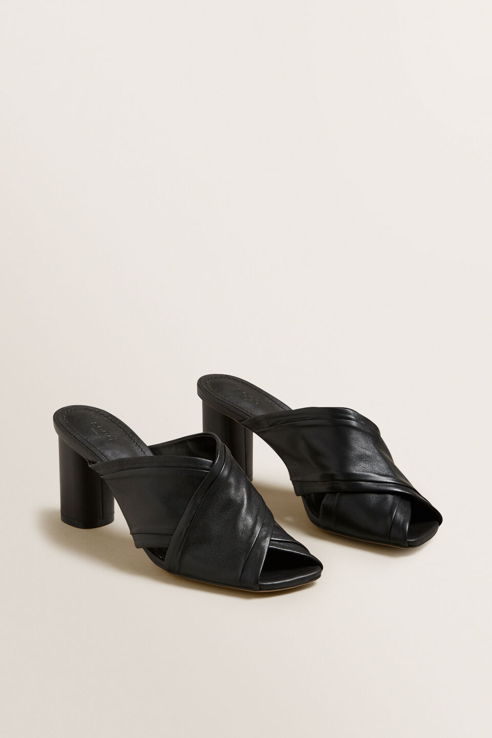 Ava Cross Over Heel  