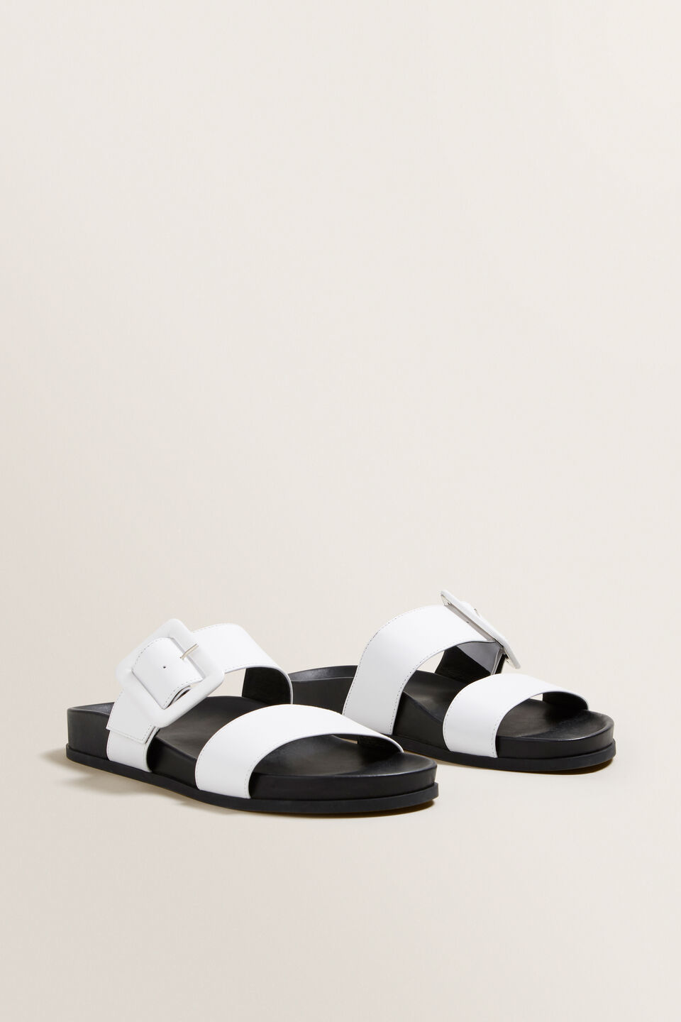 Lilly Footbed Sandal  1