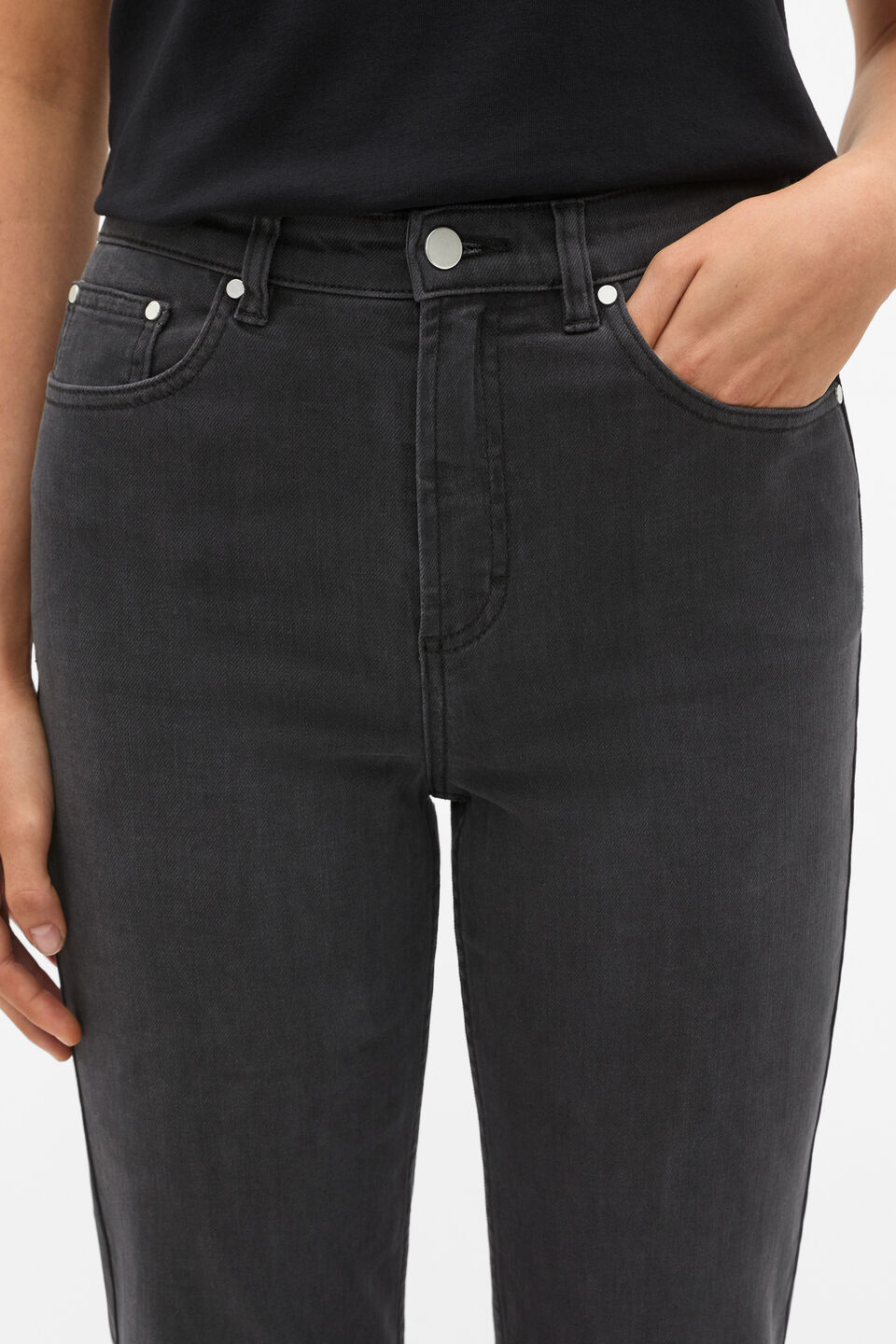 Core Straight Leg Stretch Jean  Washed Black