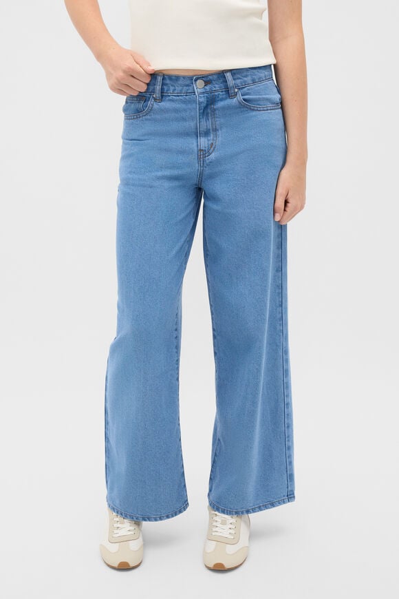 Core Straight Jean  Mid Classic  hi-res