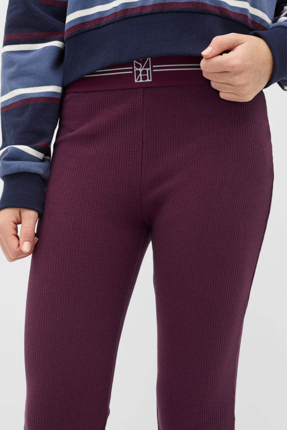 Logo Kick Flare  Mulberry