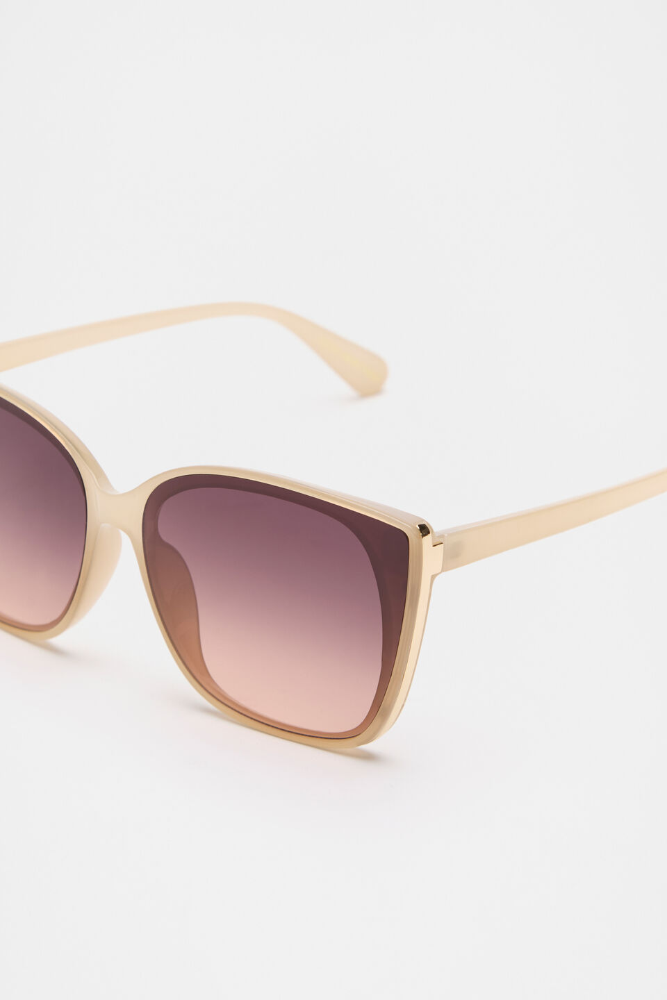 Hannah D Frame Sunglasses  Cool Sand