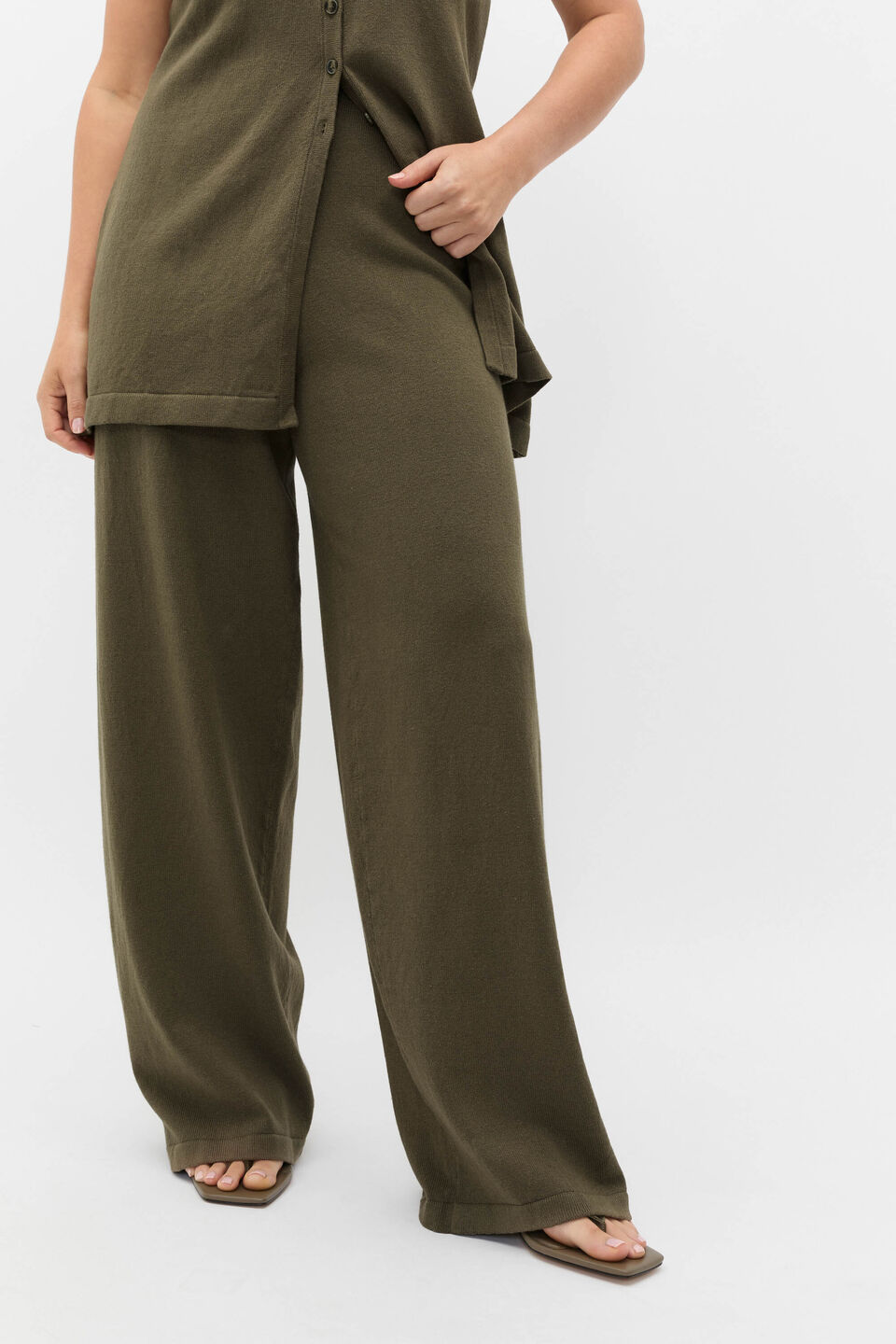 Summer Knit Pant  Olive Leaf