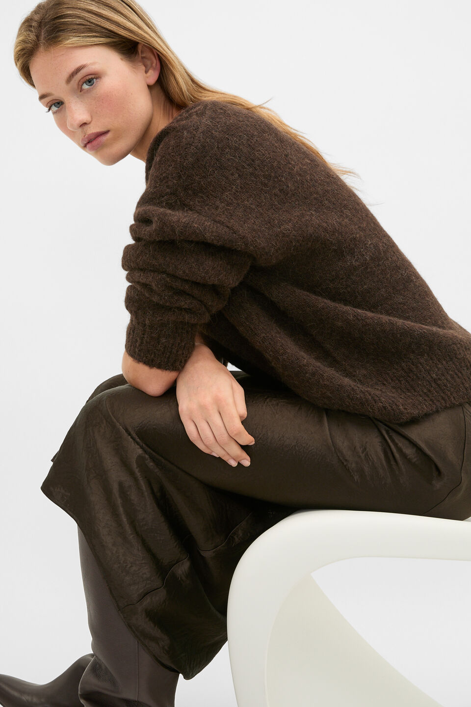  Lofty V Neck Slouch Knit  Coffee Bean