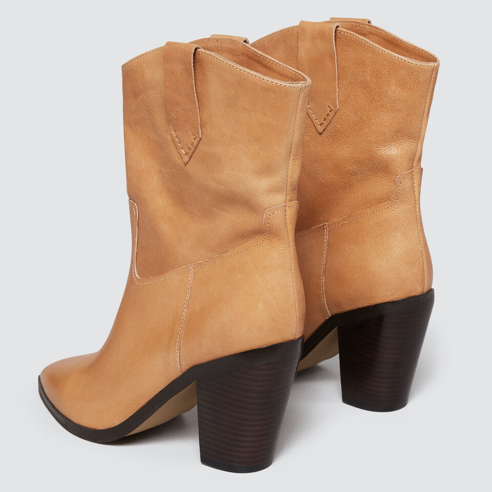Quin Cowboy Boot  