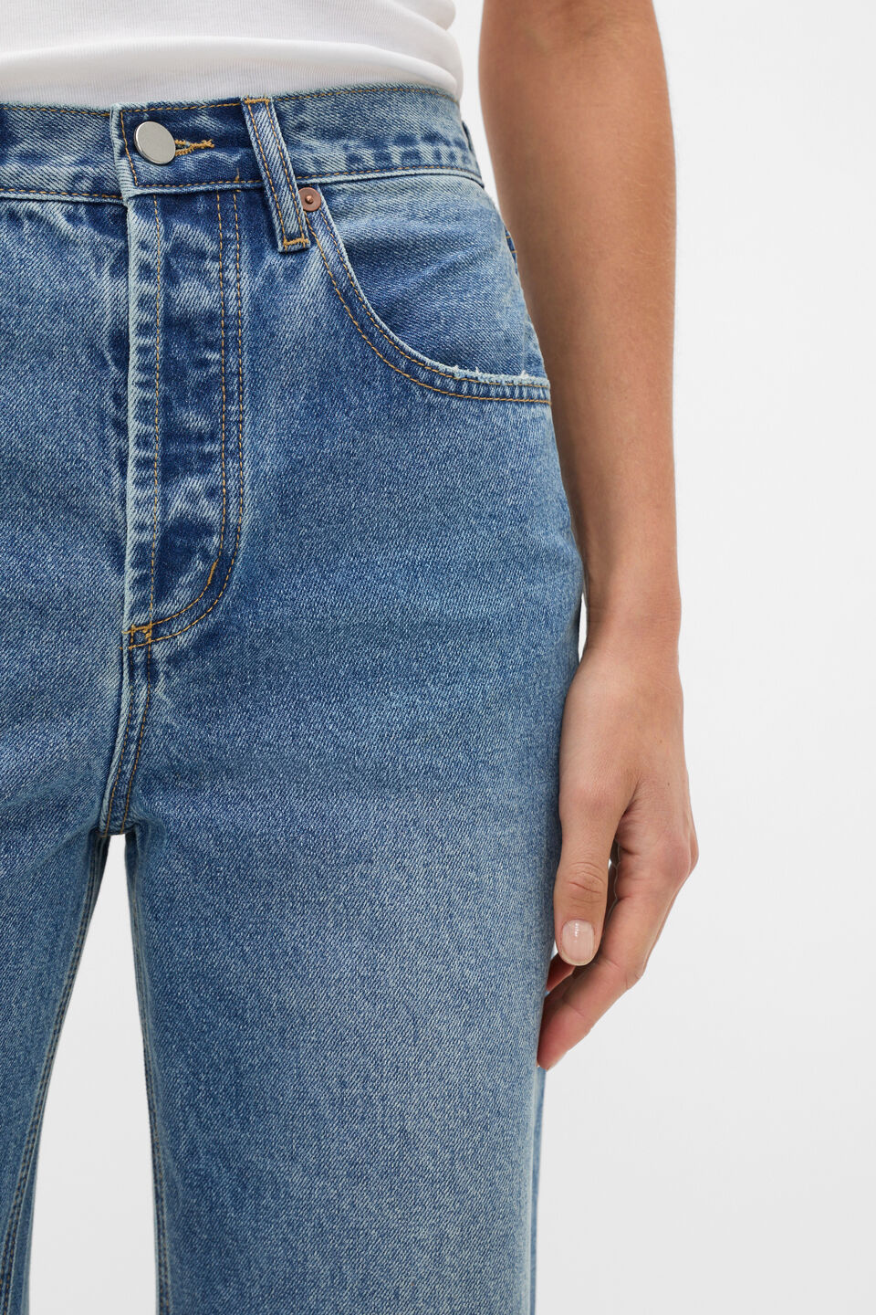 Straight Leg Denim Jean  90s Blue Wash