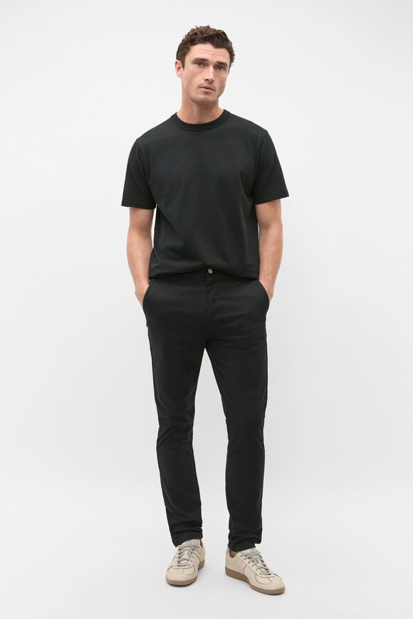 Heritage Chino  True Black  hi-res