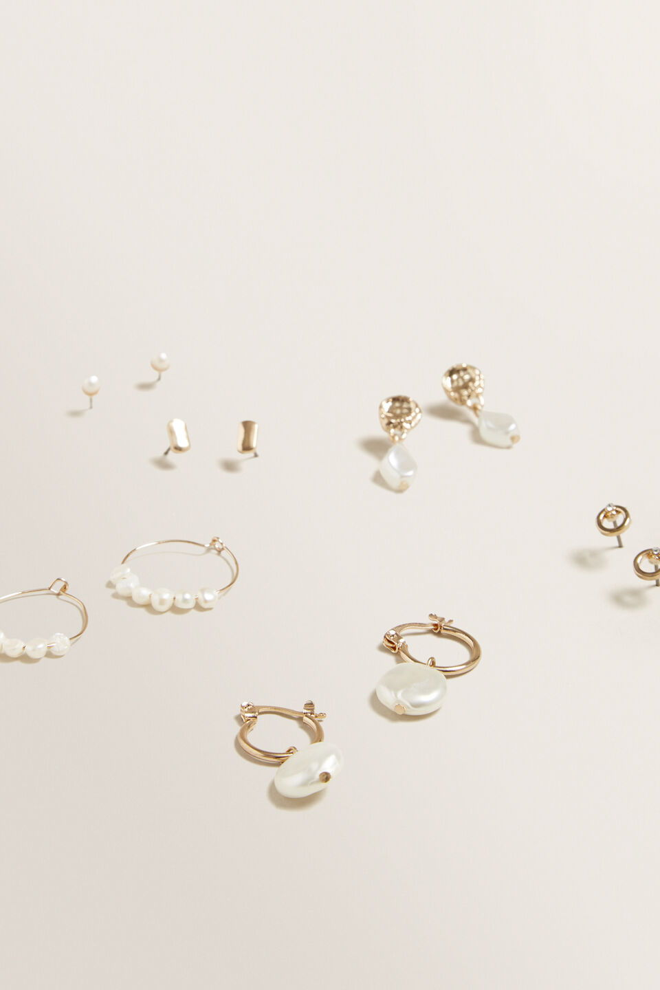 Pearl Stud Pack  9