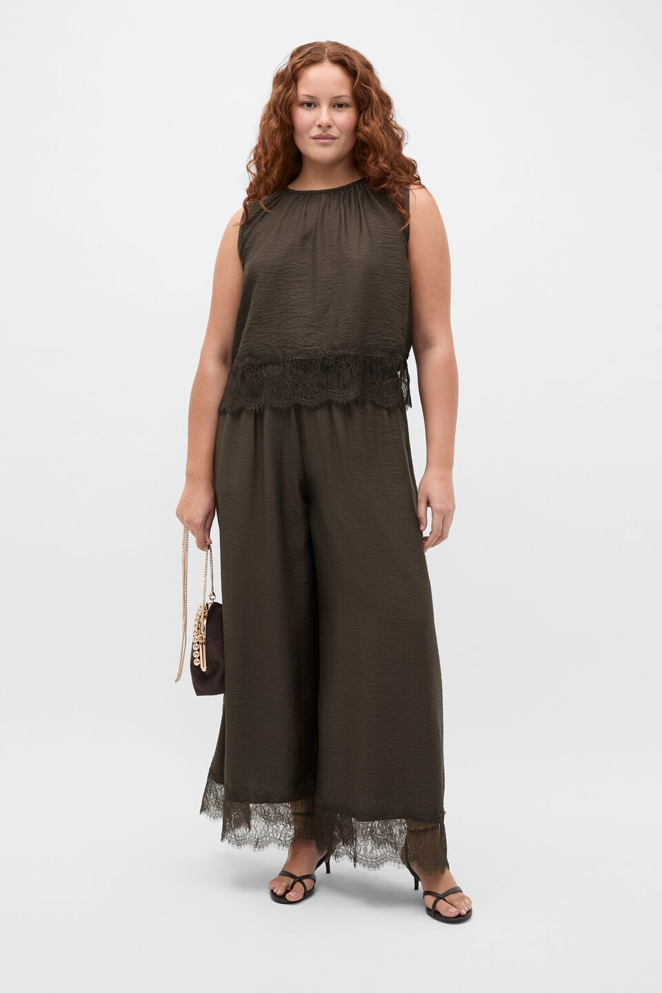 Crinkle Lace Trim Crop Tank  Dark Espresso