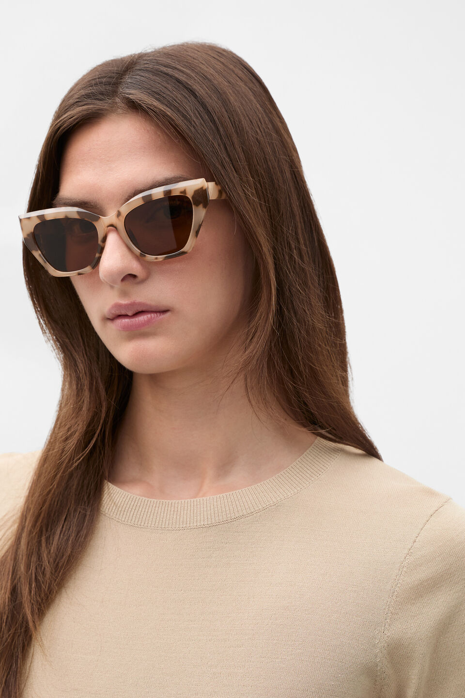 Julia Cateye Sunglasses  Milky Tort