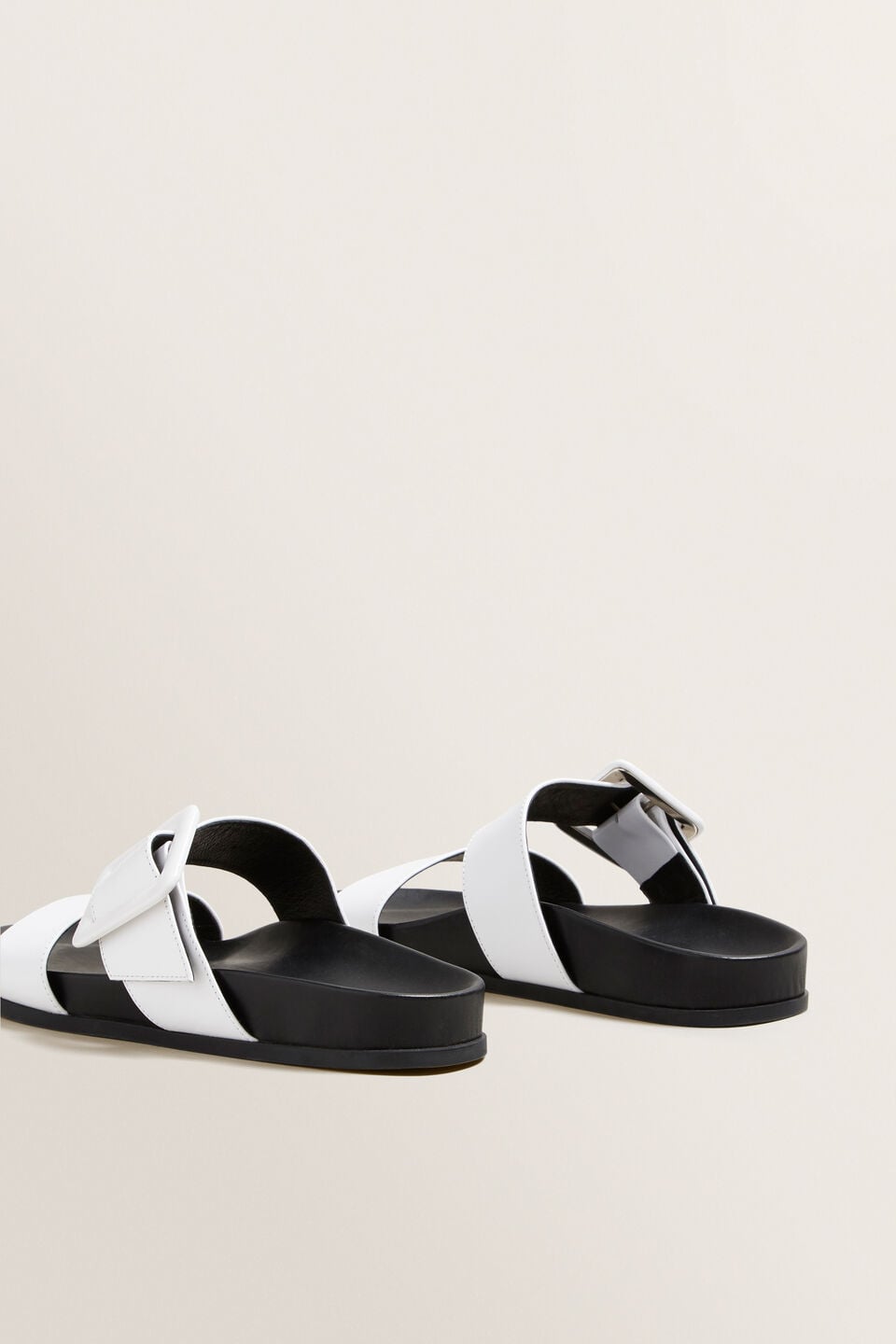 Lilly Footbed Sandal  1