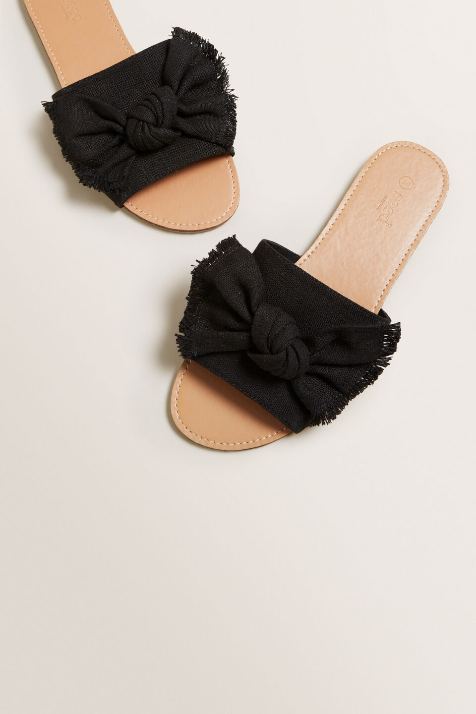 Belle Bow Slide  