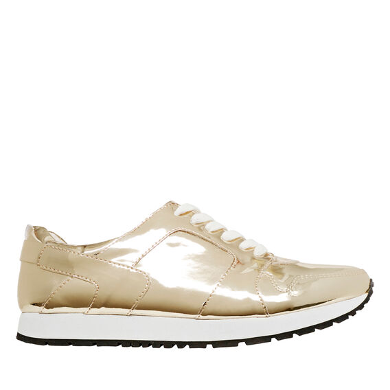 gold trainers outfit