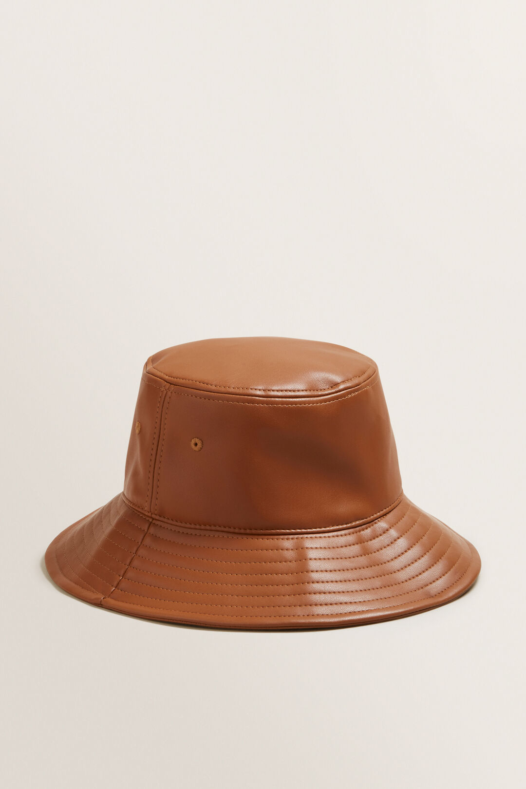 Bucket Hat    hi-res