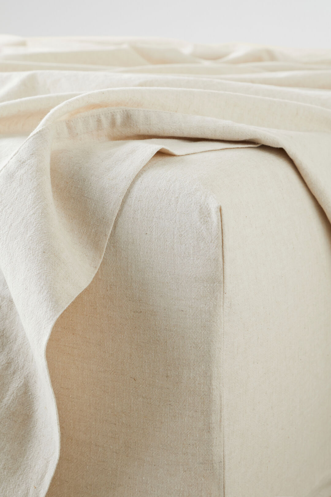 Alba Queen Fitted Sheet  Flax Cross Dye  hi-res