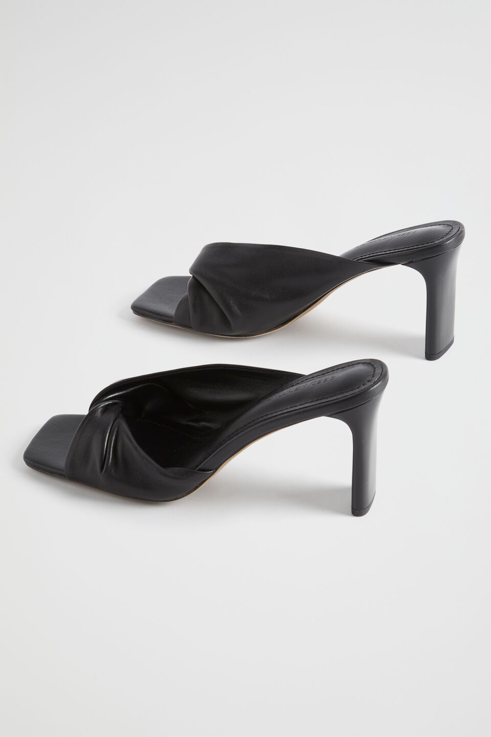 Flora Twist Heel  Black