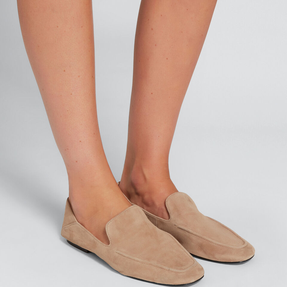 Lucy Loafer  6