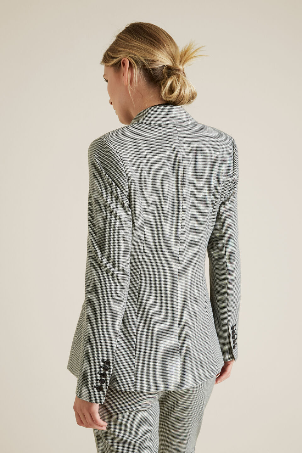 Single Breasted Suit Blazer  