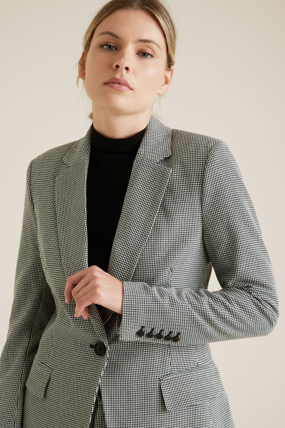 Single Breasted Suit Blazer  