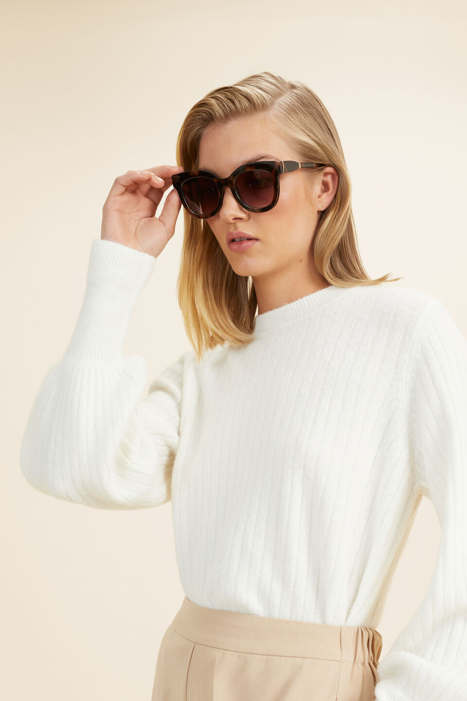 Dominique Sunglasses  Tort