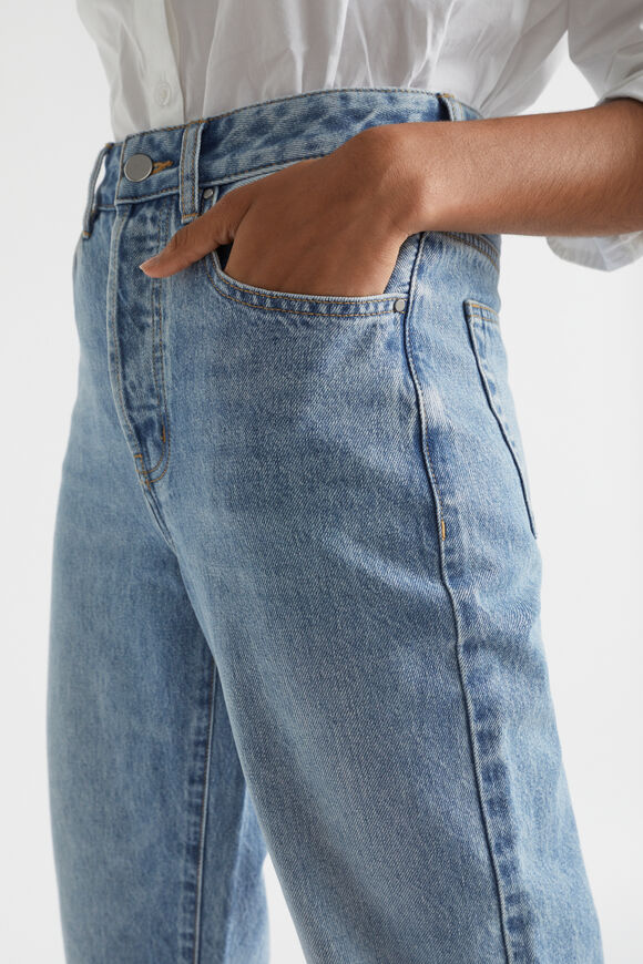 Long Length High Waist Jean  Capri Wash  hi-res