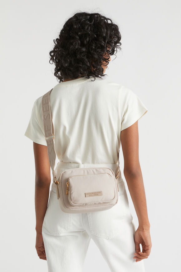 Heritage Logo Camera Bag  Light Storm  hi-res