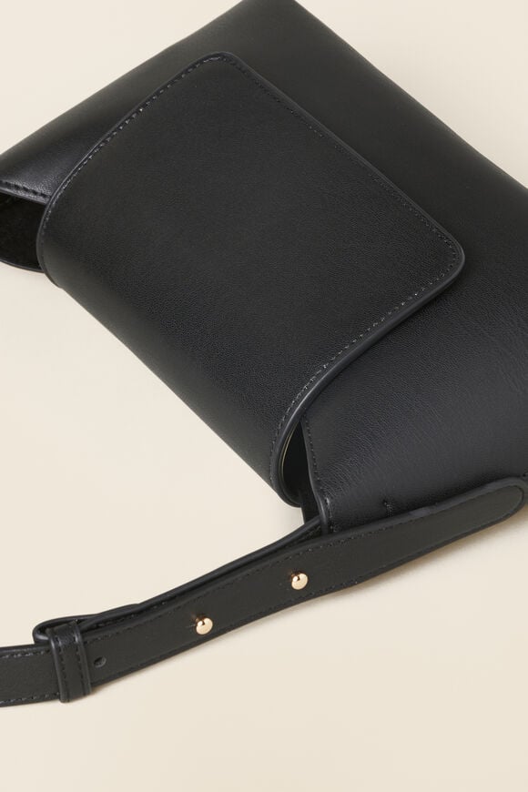 Classic Daily Shoulder Bag  Black  hi-res