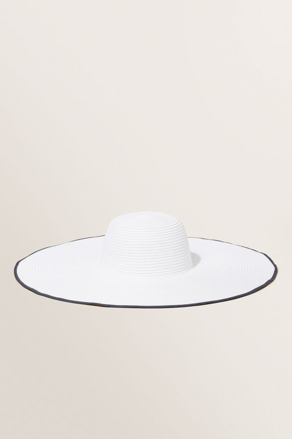 Contrast Edge Sun Hat  White Deep Navy  hi-res