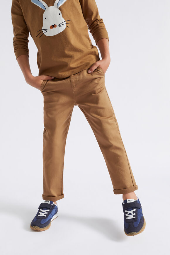 Core Logo Chino  Cocoa  hi-res