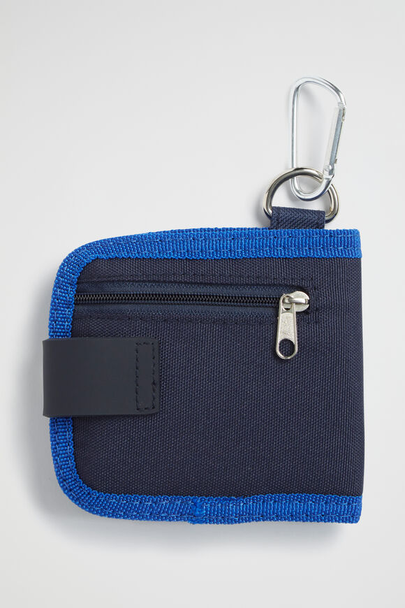 Initial Wallet  C  hi-res
