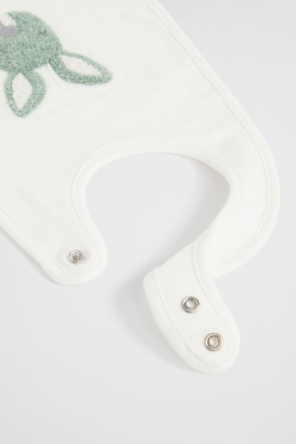 Joey Bib  Canvas  hi-res