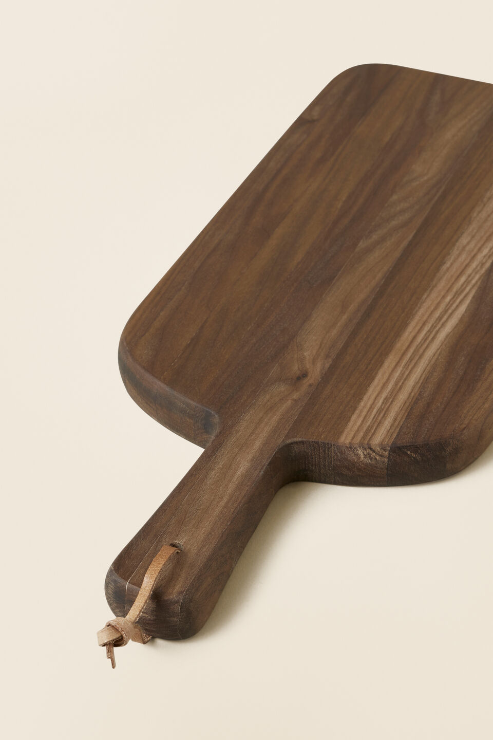 Ari Small Board  Walnut