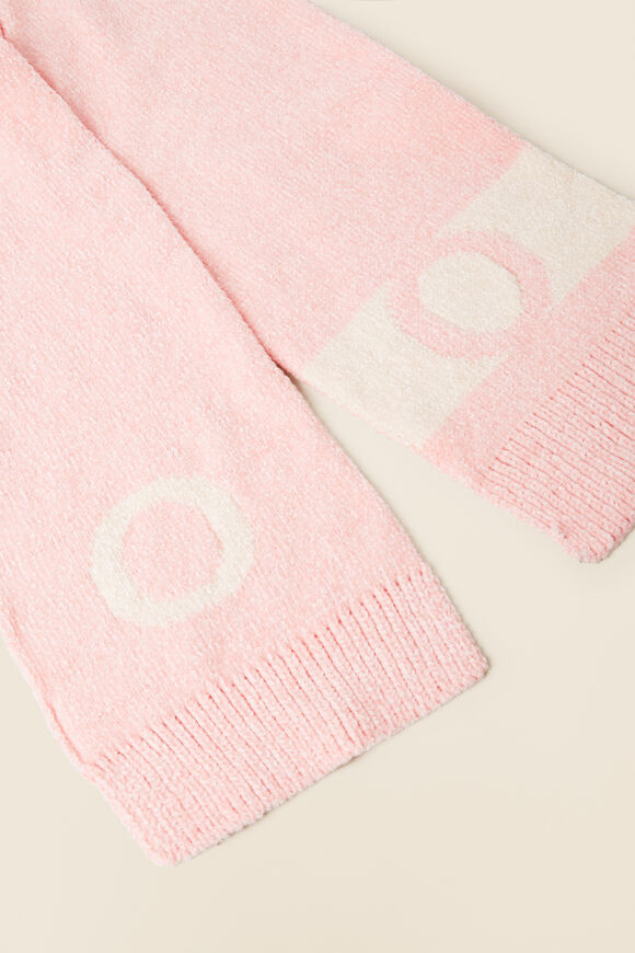 Initial Scarf  O  hi-res