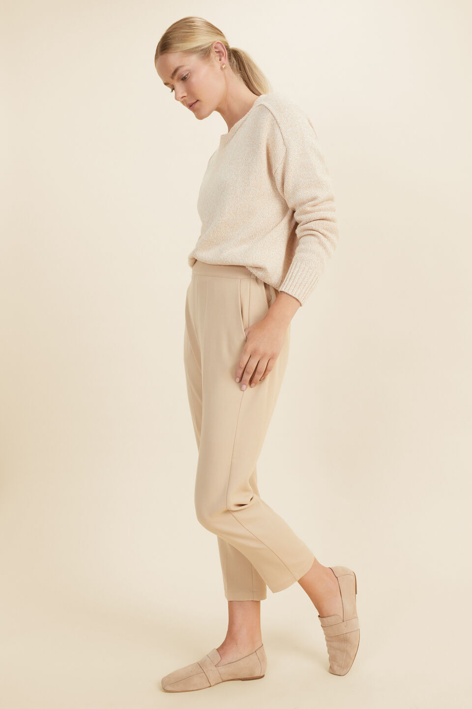 Twist Yarn Relaxed Sweater  Champagne Twist