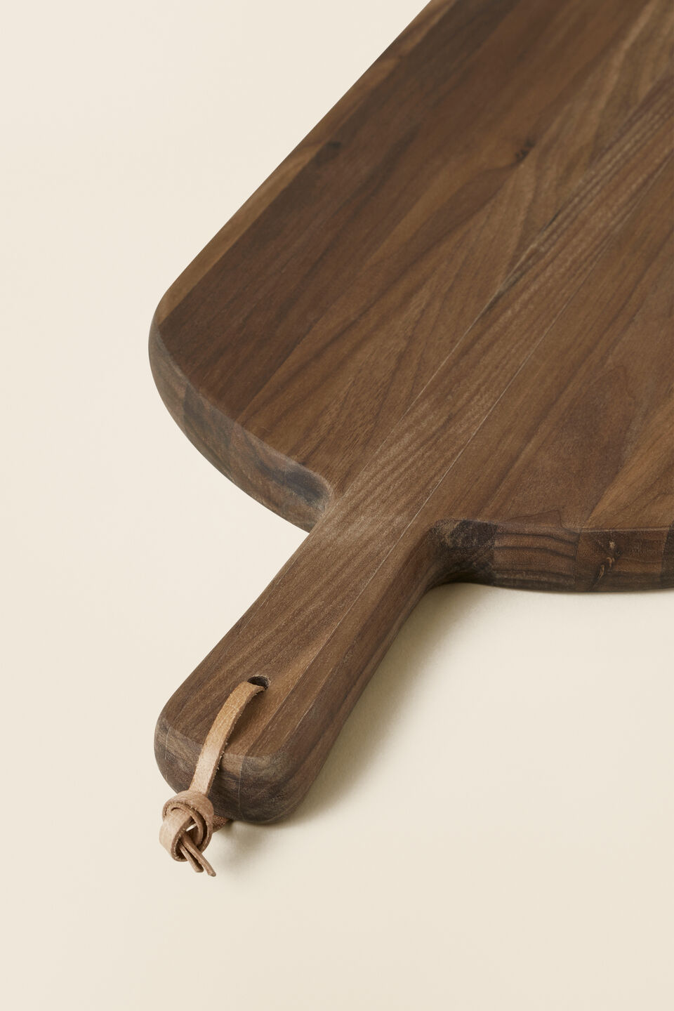 Ari Large Board   Walnut