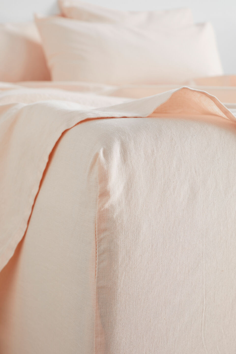 Alba Queen Fitted Sheet  Blush