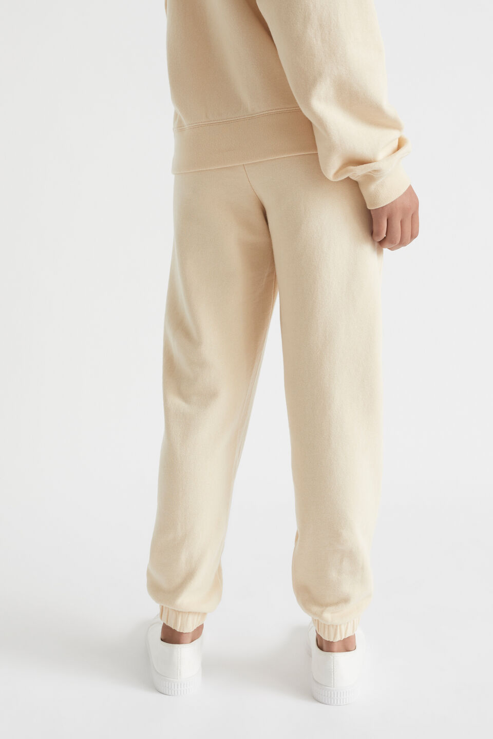 Core Trackpant  Chai