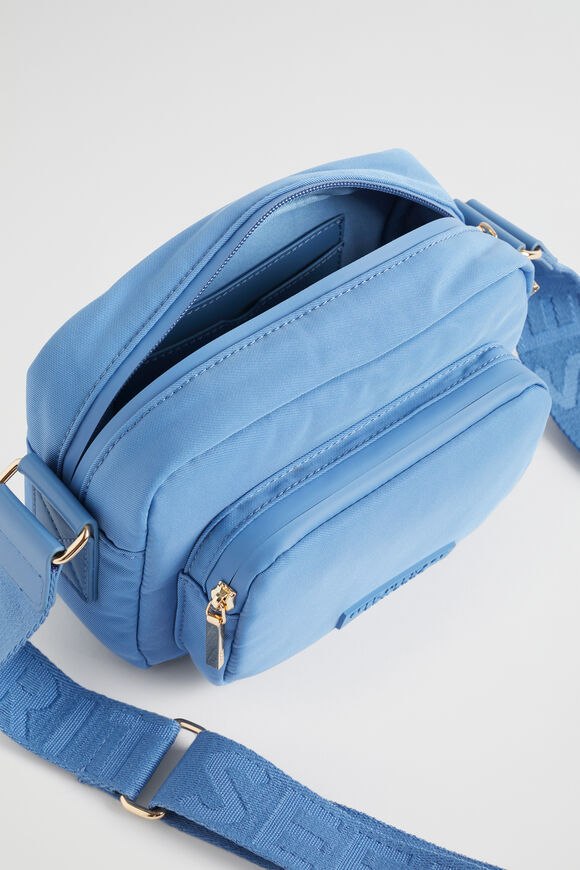 Heritage Logo Camera Bag  Soft Cobalt  hi-res