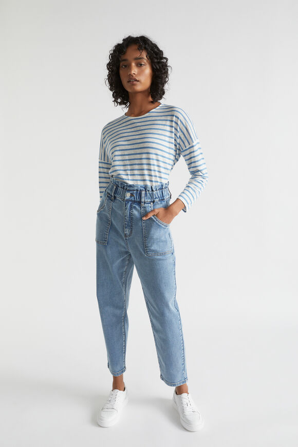 Patch Pocket Paperbag Jean  Capri Wash  hi-res